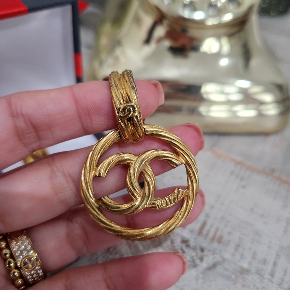 Chanel vintage dangling bamboo earrings 2 way - Picture 4 of 10